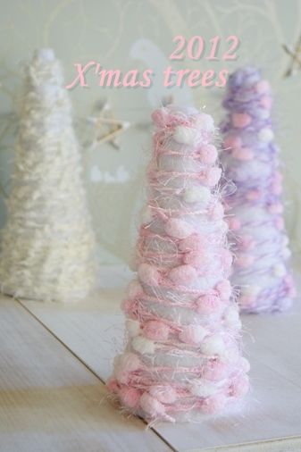 2012クリスマス・8　パステルカラーの毛糸を巻くだけ！ミニツリー