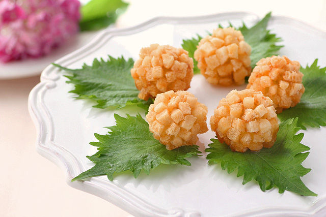 長崎卓袱（しっぽく）料理「アジサイ揚げ」を楽しみませんか？