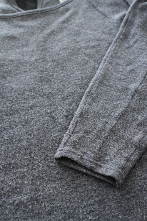 ニットの毛玉は、洋服ブラシで簡単お手入れ！