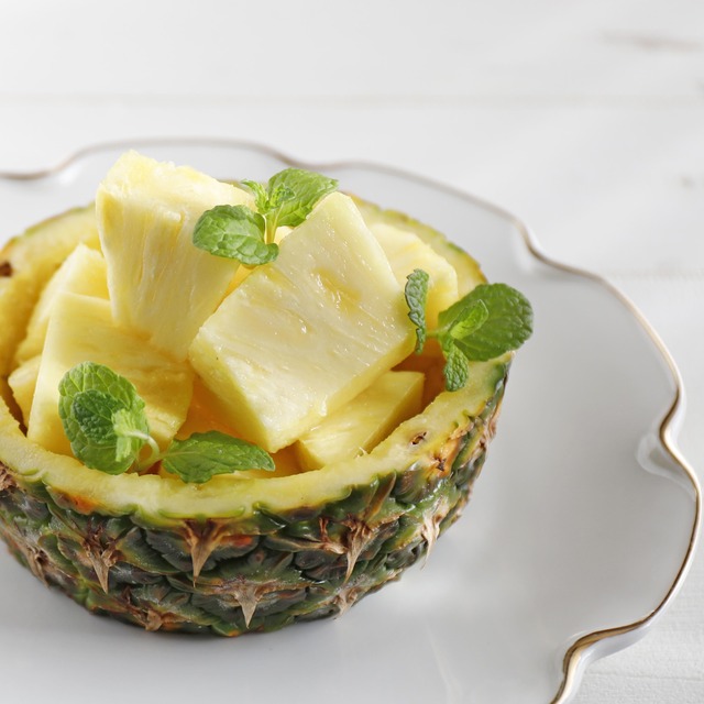 おしゃれで食べやすいパイナップルの切り方「サークルカット」