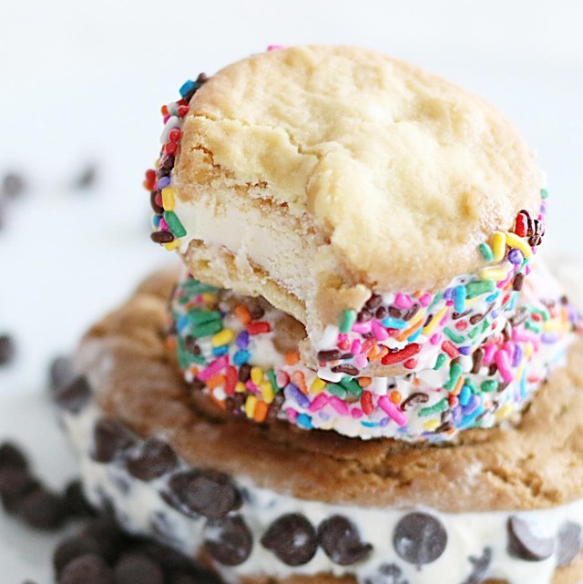 夏休みの子どものおやつに！作り置きできる「アイスクリームサンド」