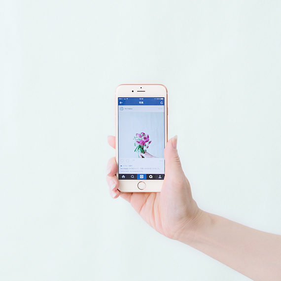 iPhoneで気軽にインスタっぽい花写真！　アプリで簡単・おしゃれな写真の加工方法