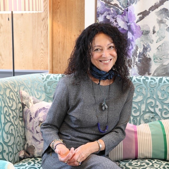 英国王室から認められたブランド「デザイナーズギルド」　トリシア・ギルドさんインタビュー（１）