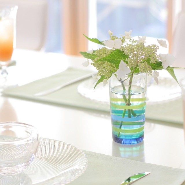 簡単アレンジ♪ 100均の器とグリーンで初夏の雰囲気を演出