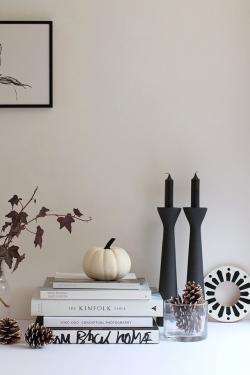 ハロウィンのシックなディスプレイ＆簡単ウォールデコ　～　「ナチュラルな暮らしのヒント」から