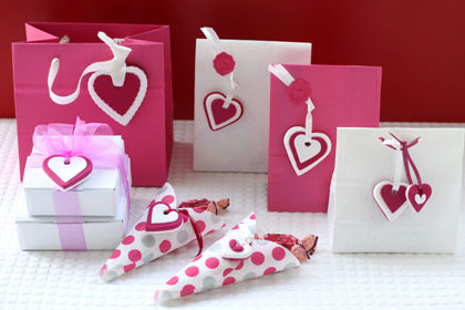 バレンタイン・プレゼントにかわいい一工夫！クレイでラッピング