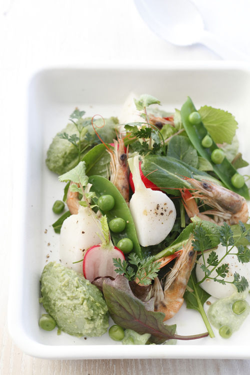 グリーンピースのペーストでいただく 春のグリーンサラダ