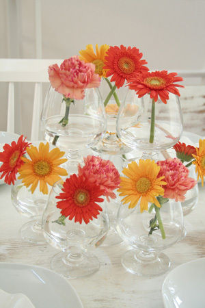 １００円ショップ・グラスでフラワータワー