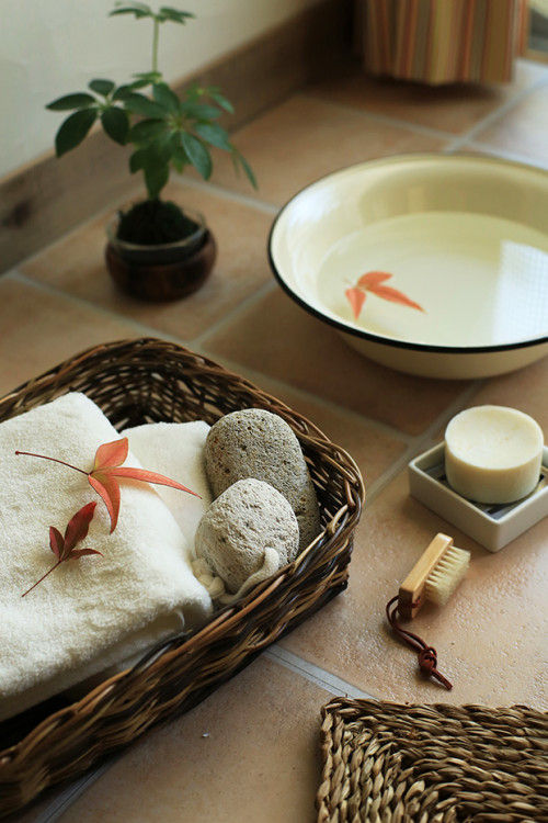 これからの季節こそ、簡単♪ ツルツル♪ かかとケア