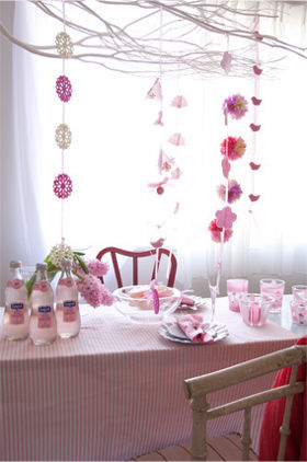 パーティーを盛り上げるモダンつるし雛