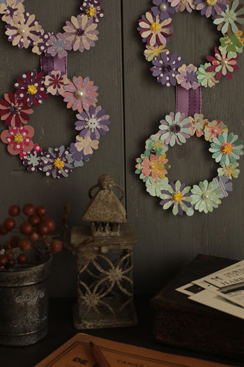 カッターパンチで作るペーパーリース