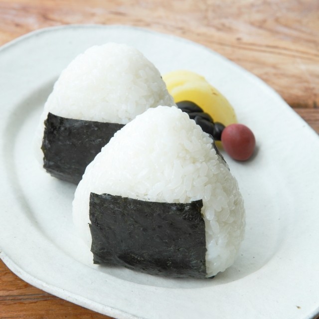知ってる？ おにぎりの美味しい作り方5つのポイント