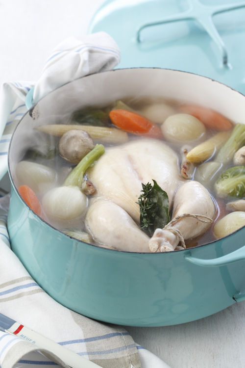 美味しさ丸ごといただく丸鶏のあったかポトフ