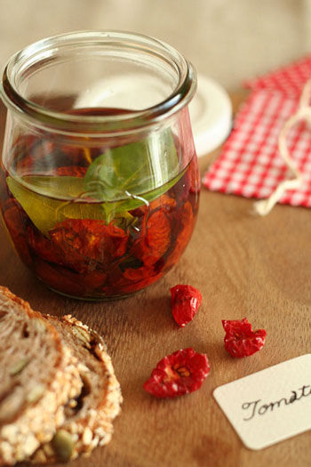 チーズ・ワインとの相性抜群！自家製ドライトマト