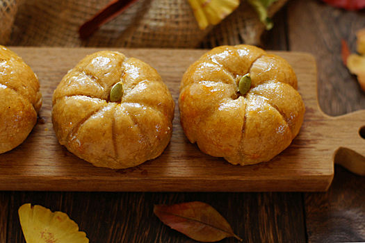 ◆ハロウィンウィークNo.6　ヘルシーで簡単！かわいいかぼちゃパイ