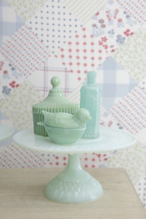 ヴィンテージ食器で人気の、ジェイドのミルクガラスを手軽に愉しむ