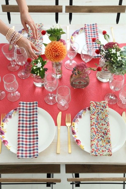 家族も喜ぶ♪　手軽で華やか秋のテーブル演出