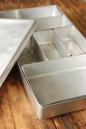 アルミ容器を使って小さいもの収納