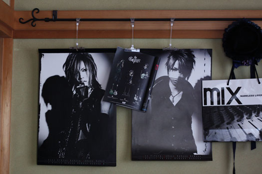 ポスター やさしく吊るしましょ