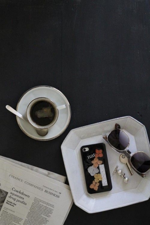 UV樹脂で固めるから美しさがそのまま　ボタニカルiPhoneケース