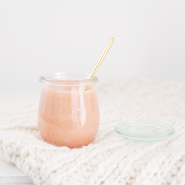 ミルキーカラーがかわいい！ふんわりフルーティーなりんごバターの作り方