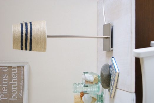 麻ひもを巻いて夏向けランプシェード