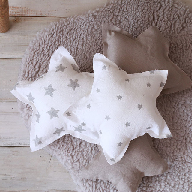あそび育★夏休みに！ ミシンいらず・アイロンで作る　お星さまクッション