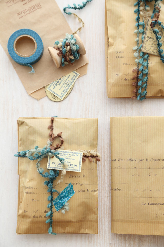 秋色の編み糸とガラスの小瓶～　「ナチュラルな暮らしのヒント」から