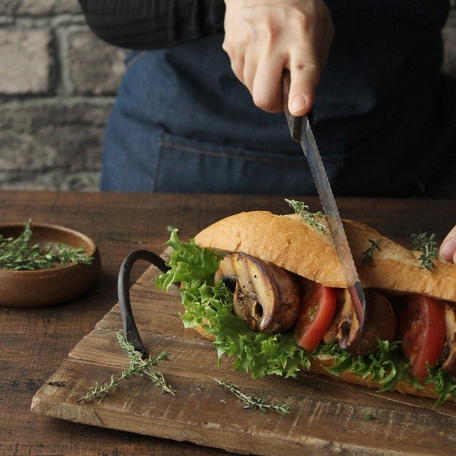 食欲の秋！美味しいキノコとパンの簡単レシピ 3選