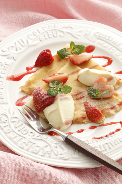 【バレンタイン2013】ハートのいちごクレープ