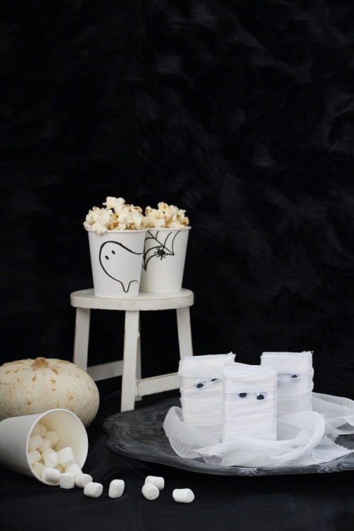 プチプラで手づくり♪　流行のブラック＆ホワイトでまとめたハロウィンスイーツバー