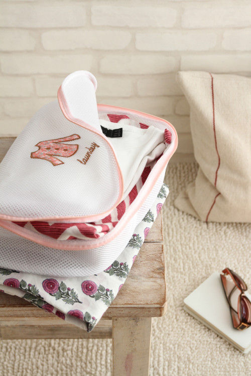 便利な旅行グッズと輸入ものの缶詰　～　「ナチュラルな暮らしのヒント」から