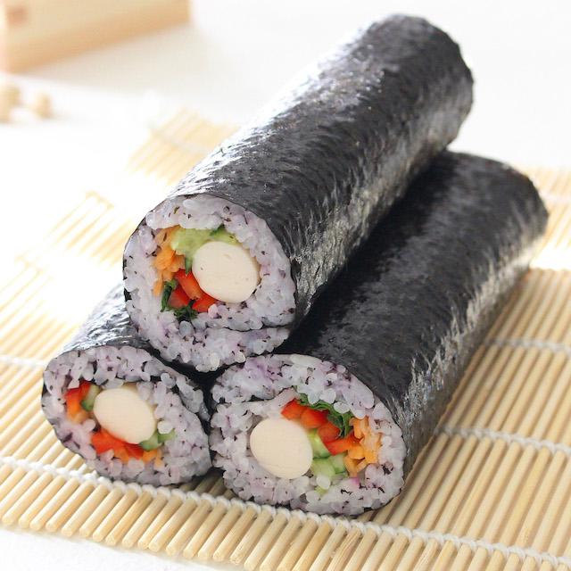 子どもが大好きな具を切って巻くだけ♪「時短恵方巻き」の作り方