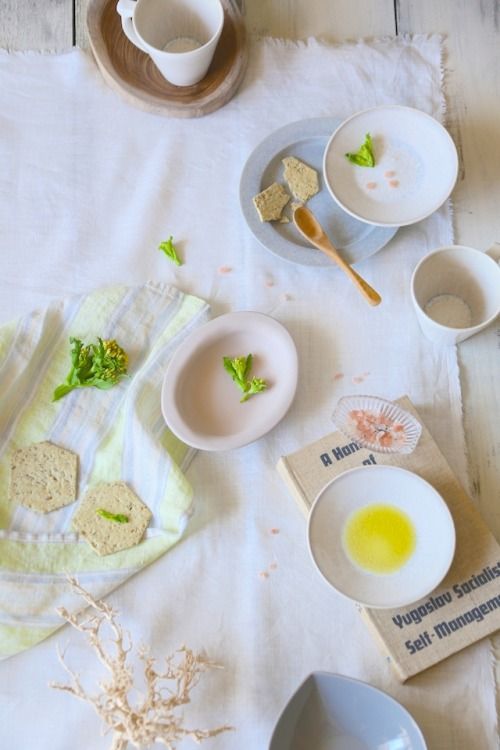 Early spring on tableware：春を迎える”ティントカラー”