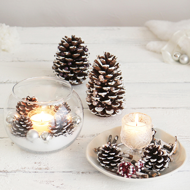 ホワイトクリスマスを演出♪ 簡単 松ぼっくりツリーの作り方