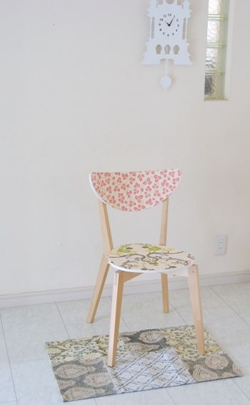 ＤＩＹの新アイディア！壁紙で椅子をリメイク