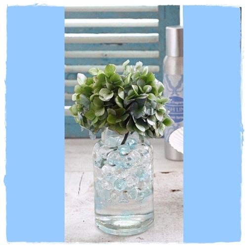 “植物の育つ不思議なゼリー”で、夏もラクラク♪切り花を楽しむ