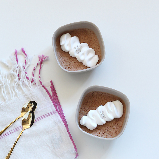 100均製菓材料でもOK！　手作りチョコムースを上品にみせるコツ