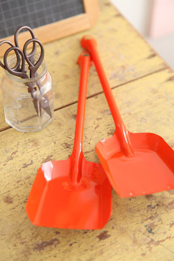 100円の小さなスコップがメモホルダーに変身！