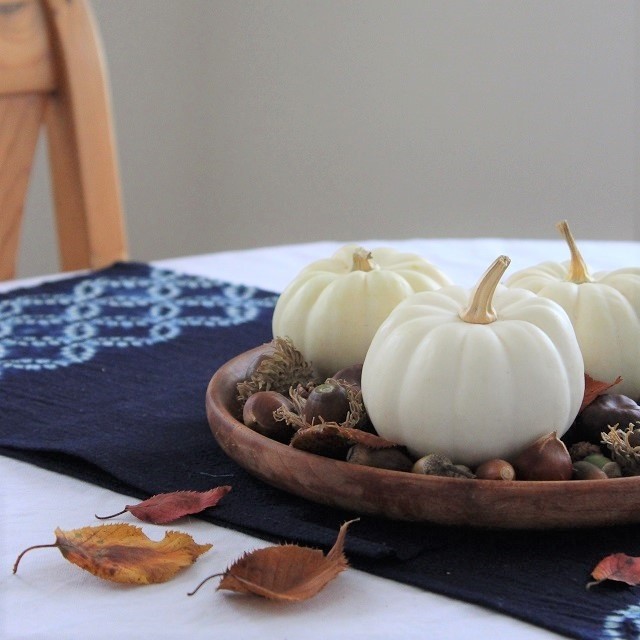 ホワイトパンプキン×藍色で和風ハロウィーンを楽しむ