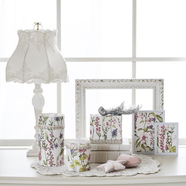 ボンド要らずの簡単カルトナージュ☆フランフランの壁紙でリメ缶作り♪