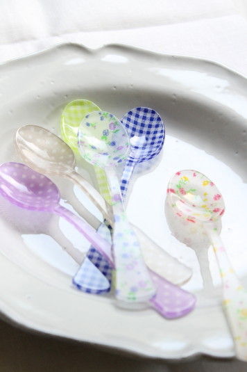 フランス「SABRE」の花柄カトラリー