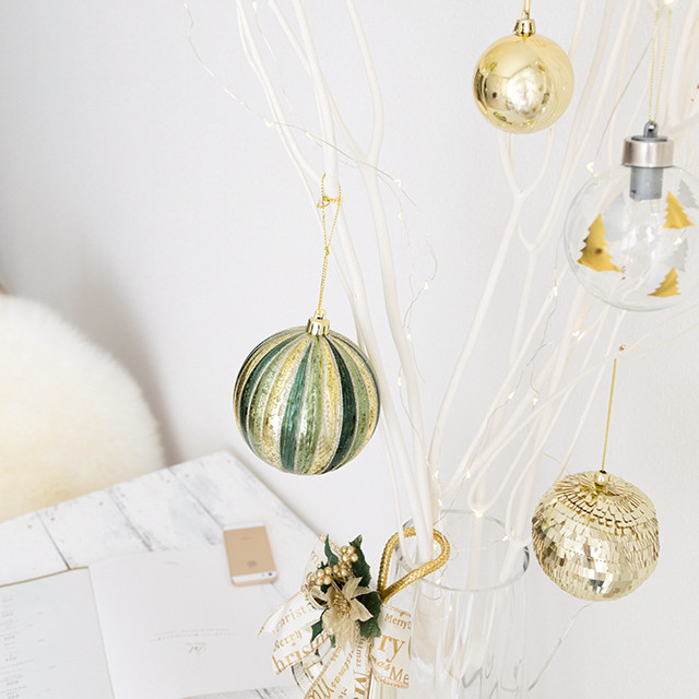 まだ間に合う！ 簡単シンプルな大人のクリスマス装飾