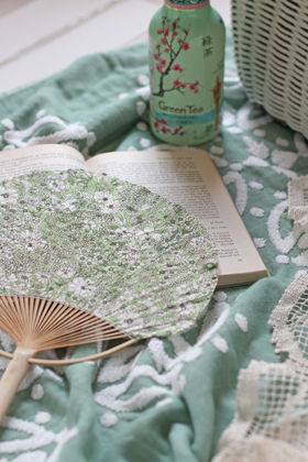 リバティープリントのうちわで涼しく♪