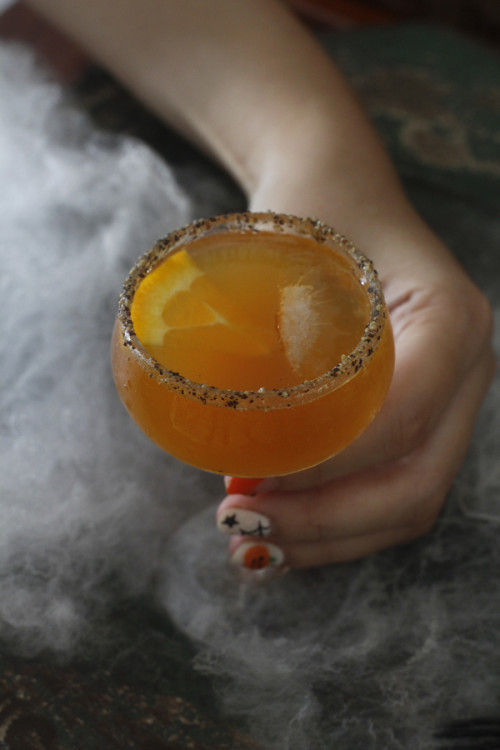 Haloweenのデコ・ティー　～大人向けにBlack&Spicy