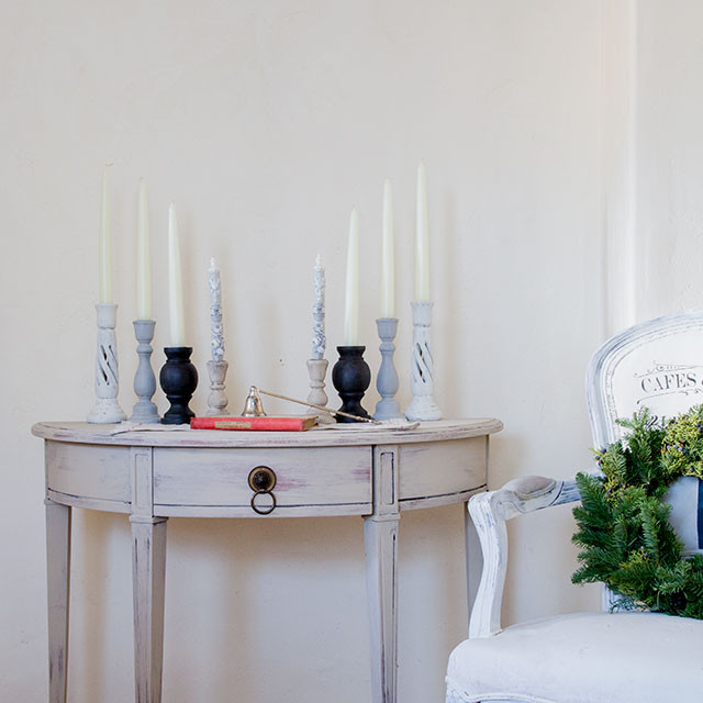 簡単ペイントで シャビーシックなインテリアを キャンドルホルダー編