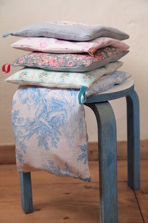 簡単お洒落なカメラクッション＆乾燥剤サシェ