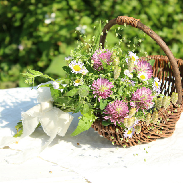 ［カジュアルフラワー］野の草花を束ねる　シャンペトルブーケの作り方