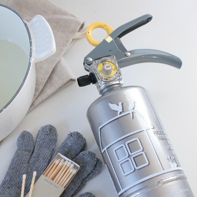 1月19日は家庭消火器点検の日　オシャレな家庭用消火器のご紹介