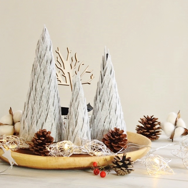 簡単×おしゃれ ALL100均で作るフェルトのクリスマスツリー